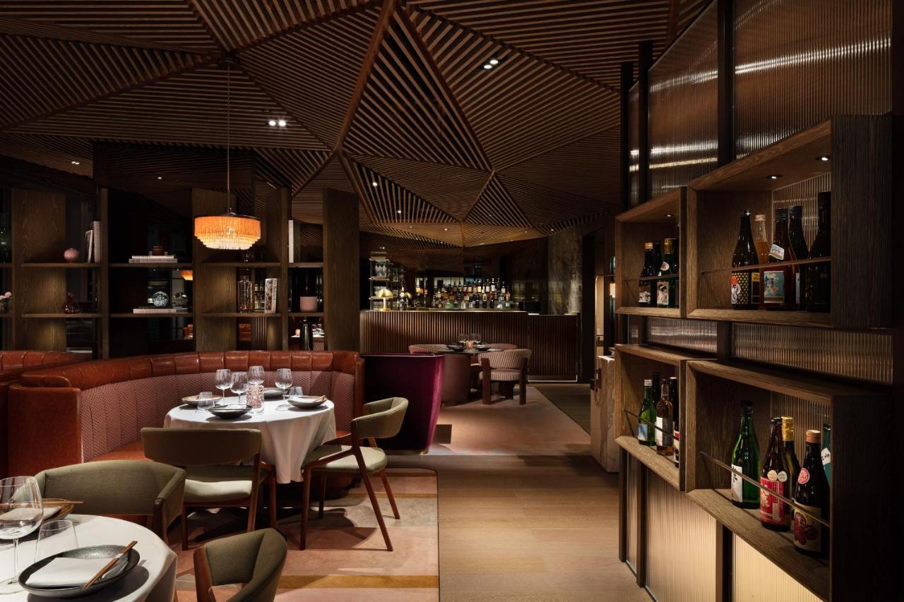 Отель The Hari 5*